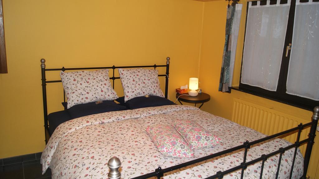 Fleurs-Sauvages Bed & Breakfast Hebronval 客房 照片